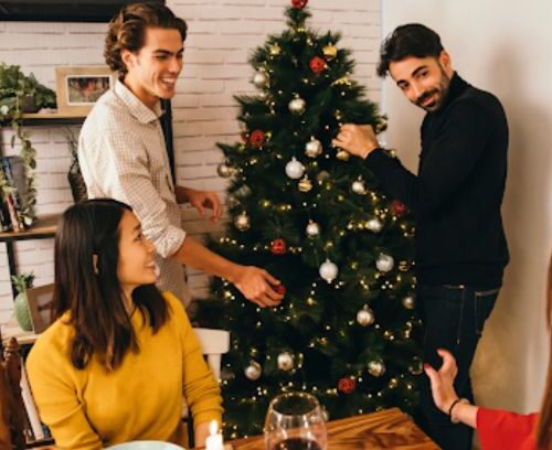 Picture-Perfect Holidays: Creative Ways To Make Photos Pop