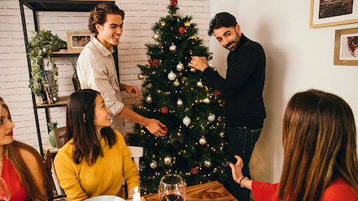 Picture-Perfect Holidays: Creative Ways To Make Photos Pop